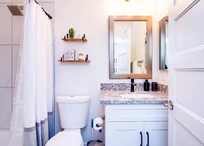 Modern Comforts Near Old Town And Asu