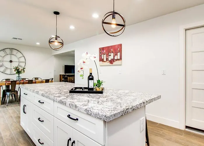 Modern Comforts Near Old Town And Asu Holiday home *