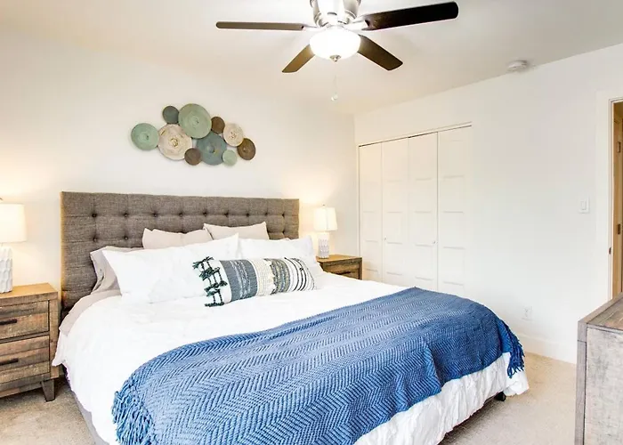 Modern Comforts Near Old Town And Asu Holiday home