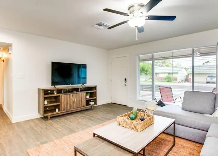 Modern Comforts Near Old Town And Asu
