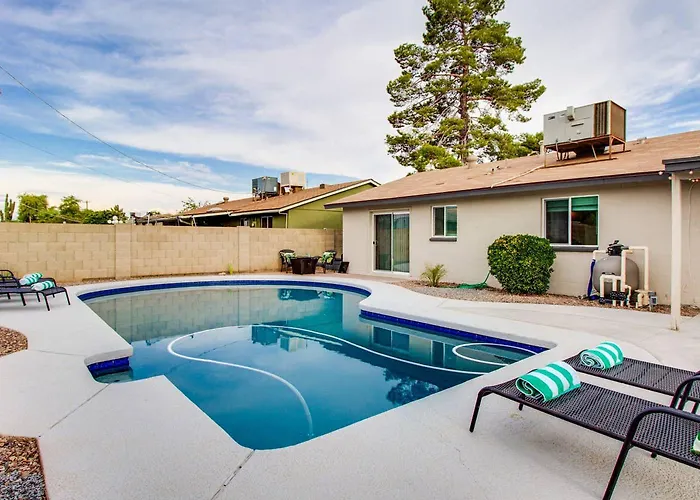 Modern Comforts Near Old Town And Asu Holiday home Scottsdale